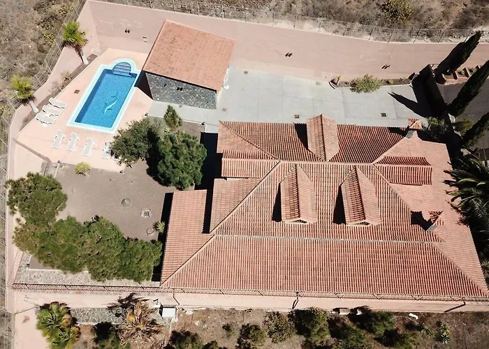 Moraditas, Con Piscina Privada Feriehus