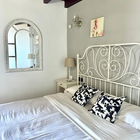 Дом отдыха Moraditas, Con Piscina Privada