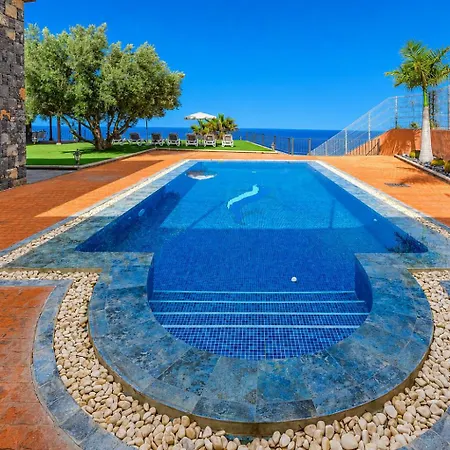 Dom wakacyjny Moraditas, Con Piscina Privada *