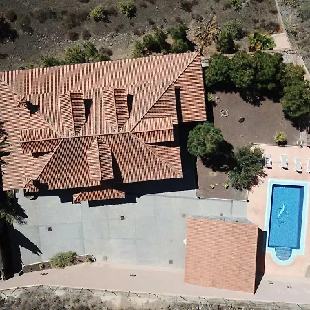 Moraditas, Con Piscina Privada בית נופש