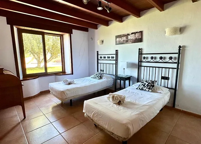 Moraditas, Con Piscina Privada Будинок відпочинку